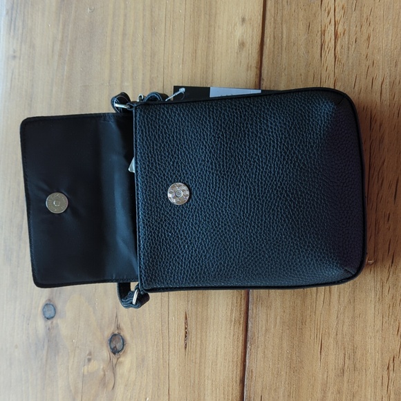 BNWT Vintage Black Tahari Crossbody Vegan Leather Purse - Picture 5 of 8